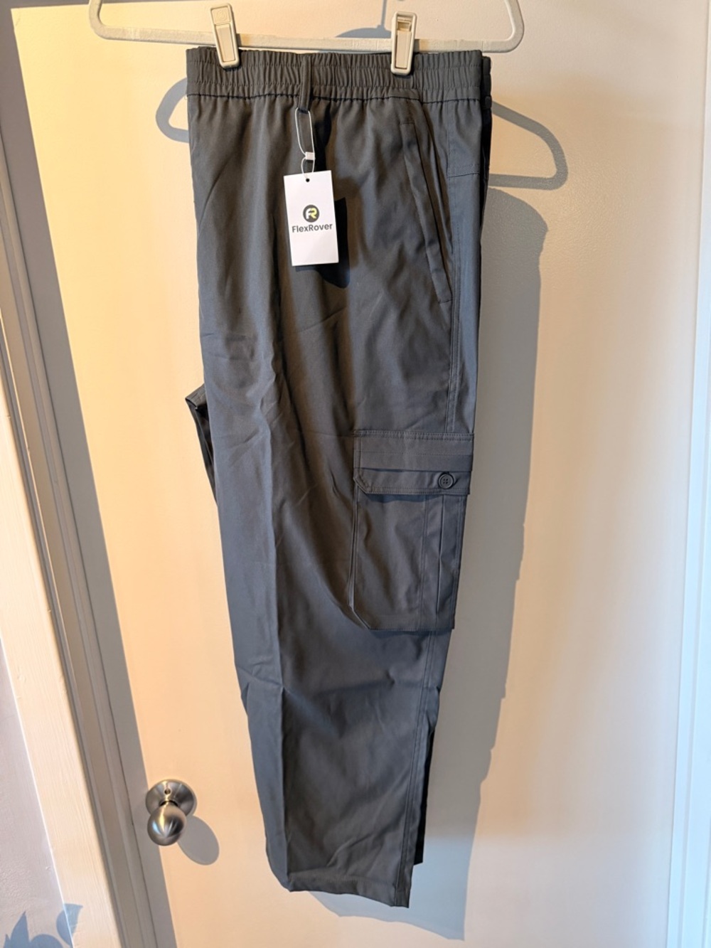 FlexRover Men’s Gray Cargo Pants. Size 5X